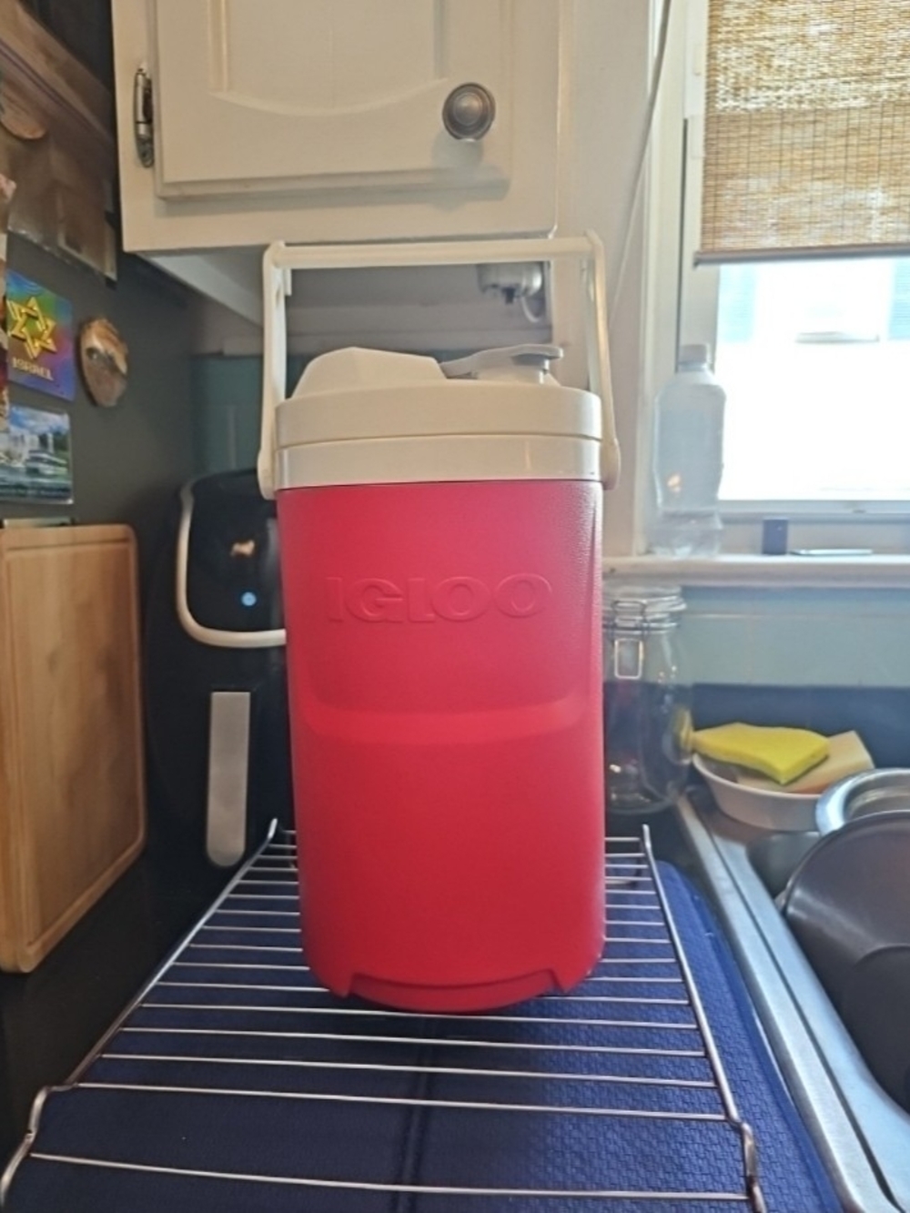 Igloo Red Beverage Jug with White Lid and Handle